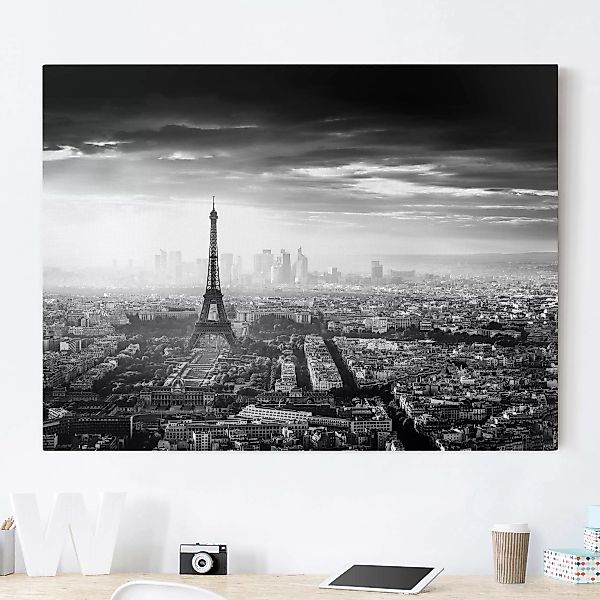 Leinwandbild Schwarz-Weiß - Querformat Der Eiffelturm von Oben Schwarz-weiß günstig online kaufen