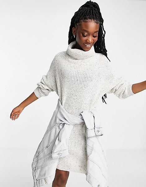 In The Style Plus x Jac Jossa – Pulloverkleid mit Rollkragen in Creme-Mehrf günstig online kaufen
