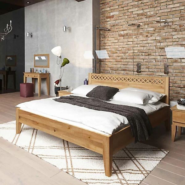 Bett aus Wildeiche Massivholz günstig online kaufen