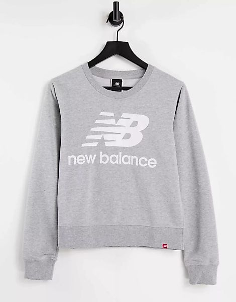 New Balance – Sweatshirt in Grau mit großem Logo günstig online kaufen
