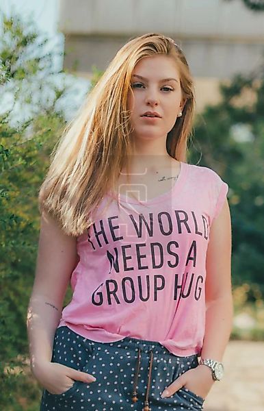 Local Celebrity Damen T-Shirt Shirt Kurzarmshirt Top Damenshirt Group Hug günstig online kaufen