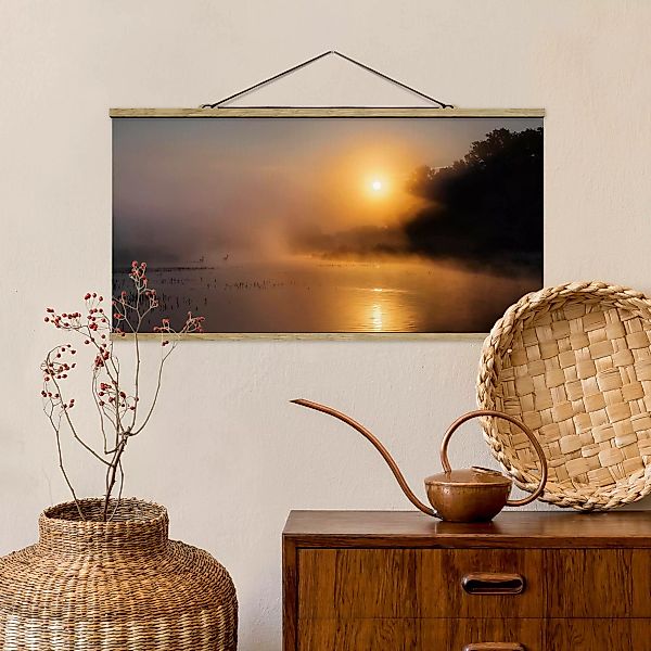 Stoffbild Landschaft mit Posterleisten - Querformat Sonnenaufgang am See mi günstig online kaufen
