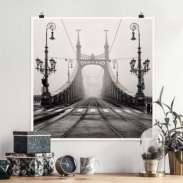 Poster - Quadrat Brücke in Budapest günstig online kaufen