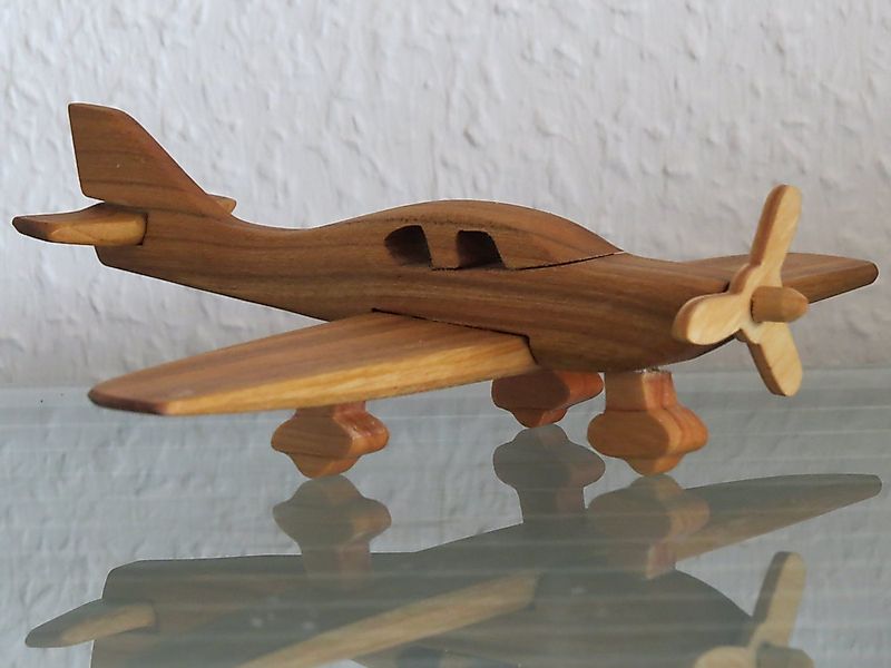 Holzprodukte Spielzeug-Flugzeug Flugzeug Flieger Privatjet Kleinflugzeug Je günstig online kaufen