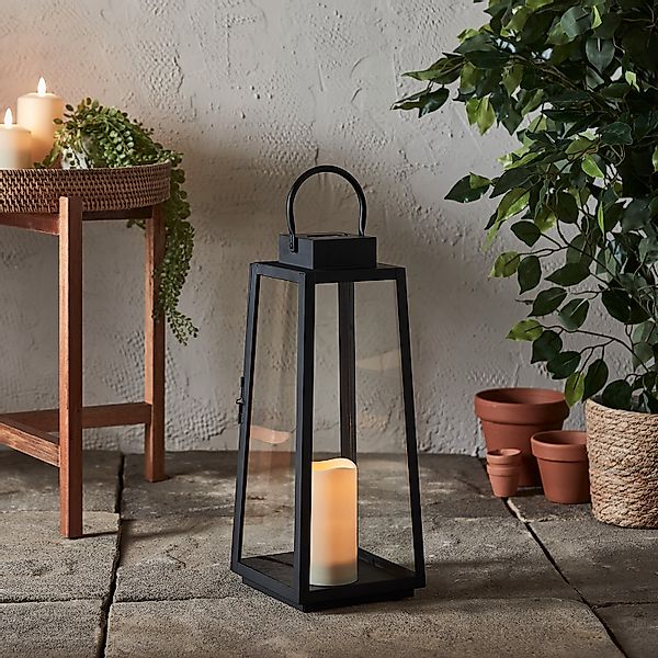 Mittelgroße trapezförmige Solar-Laterne mit LED-Kerze günstig online kaufen