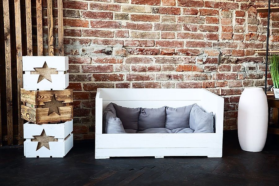 Kistenkolli Altes Land Allzweckkiste Hundebett Balu weiß mit Kissen 90x57x4 günstig online kaufen