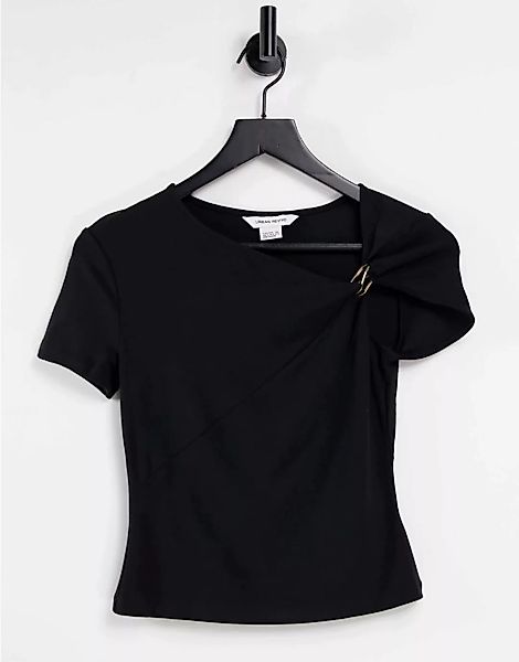 Urban Revivo – Asymmetrisches, geripptes T-Shirt in Schwarz günstig online kaufen
