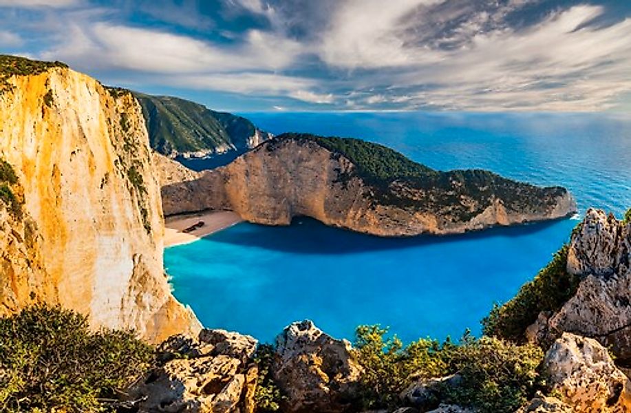 Papermoon Fototapete »SHIPWRECK BEACH-BUCHT INSEL MEER STRAND KLIPPEN GEBIR günstig online kaufen