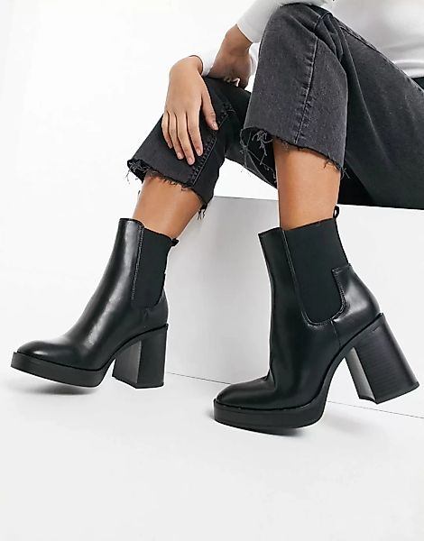 Public Desire – Klara – Ankle-Boots in Black mit Absätzen und dicken Profil günstig online kaufen