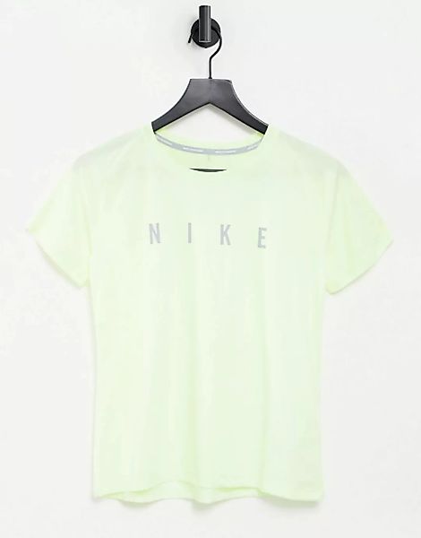 Nike Running – Run Division Miler – T-Shirt in Volt-Grün günstig online kaufen