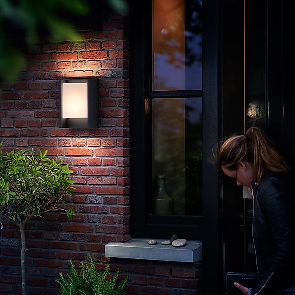Philips LED-Außenwandleuchte Arbour 1-fl., 2.700 K günstig online kaufen