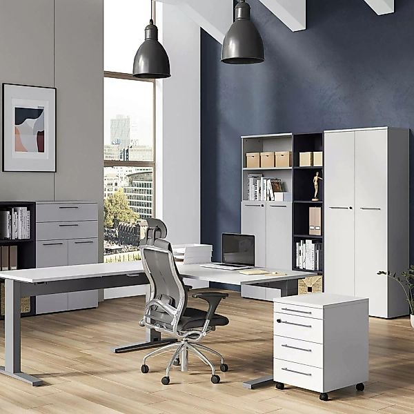 Büromöbel Set mit Winkelschreibtisch AURAY-01 in Lichtgrau mit Silber, Grap günstig online kaufen