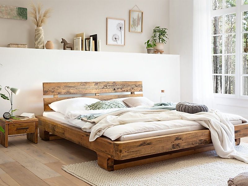 massivum Massivholzbett Madras 140x200 aus rustikalem günstig online kaufen