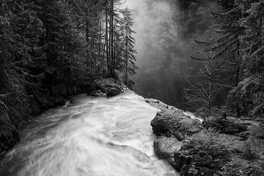 Papermoon Fototapete »Photo-Art JAMES K PAPP, ÜBER DEN FÄLLEN« günstig online kaufen