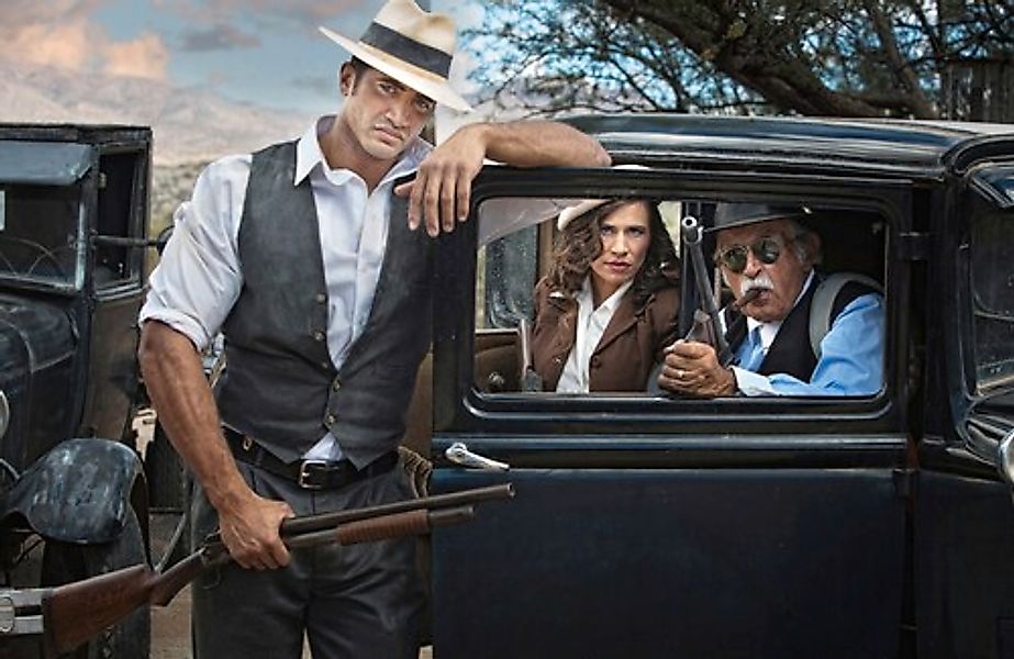 Papermoon Fototapete »GANGSTERS-20 JAHRE VINTAGE RETRO USA OLDTIMER WAFFEN« günstig online kaufen