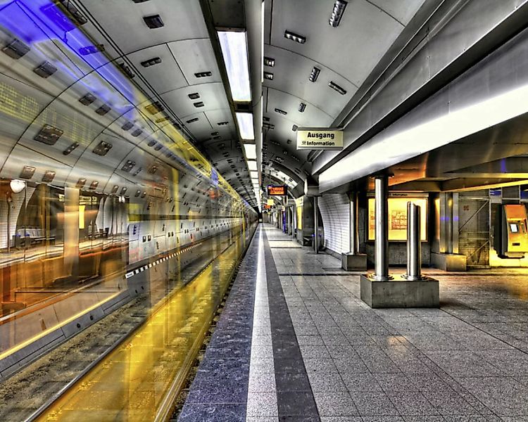 Fototapete "U-Bahnstation" 4,00x2,50 m / Glattvlies Perlmutt günstig online kaufen