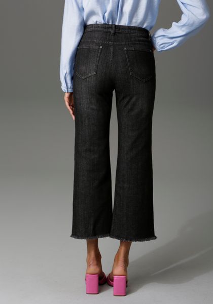 Aniston CASUAL 7/8-Jeans mit leicht ausgefranstem Beinabschluss günstig online kaufen
