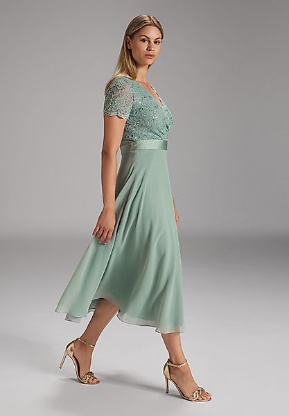 SWING Sommerkleid Taillierter Schnitt mit ausgestelltem günstig online kaufen
