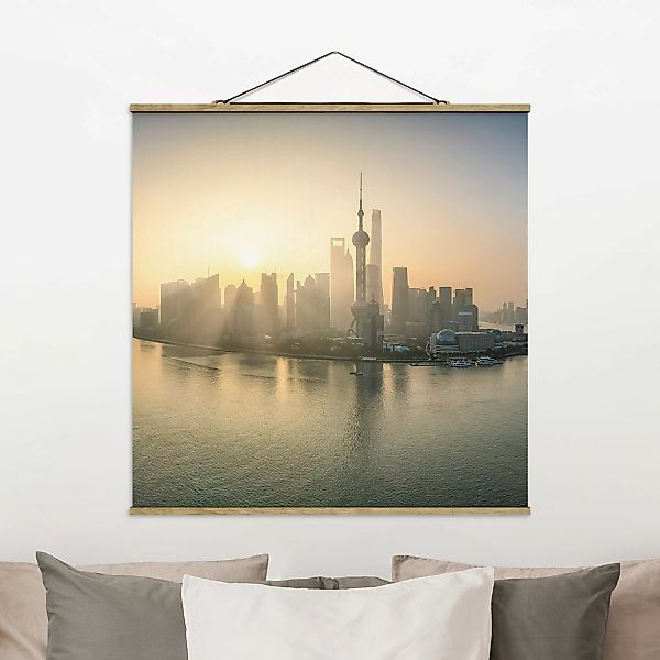 Stoffbild mit Posterleisten Pudong bei Sonnenaufgang günstig online kaufen