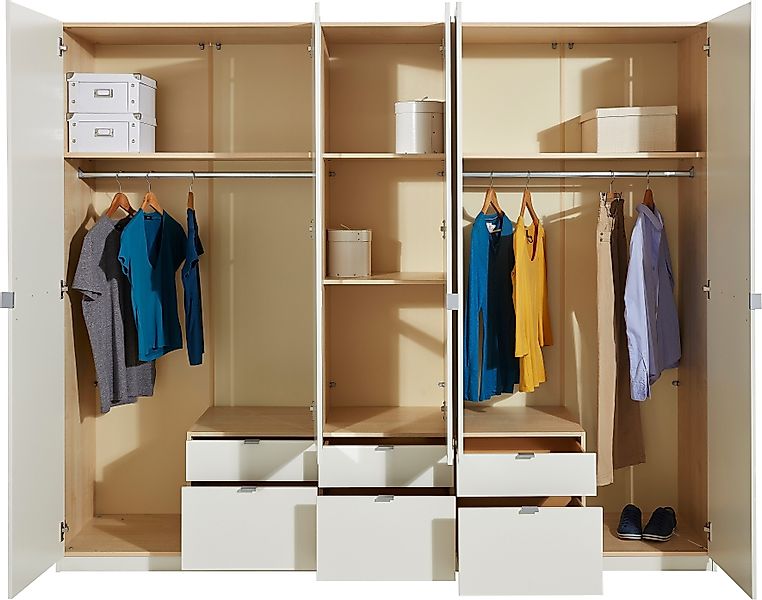 priess Kleiderschrank mit gerundeten Elementen auf den Außentüren günstig online kaufen