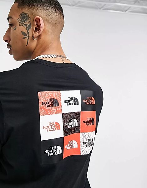 The North Face – T-Shirt in Schwarz mit mehrfarbigem Box-Print günstig online kaufen