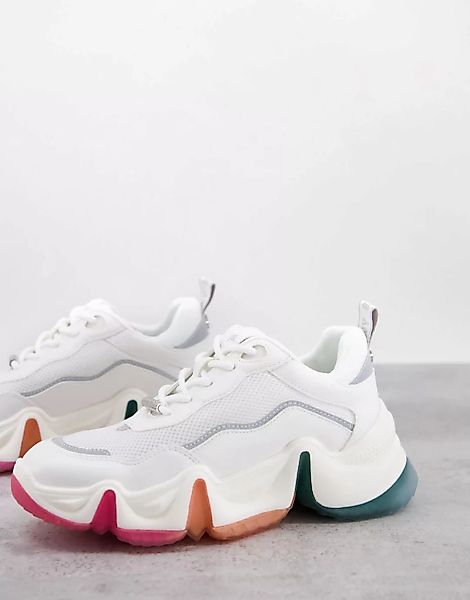 Steve Madden – Charizma – Sneaker in Weiß mit dicker Sohle in Regenbogenfar günstig online kaufen