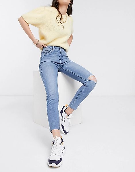 New Look – Disco-Jeans in Hellblau mit engem Schnitt, hohem Bund und Zierri günstig online kaufen