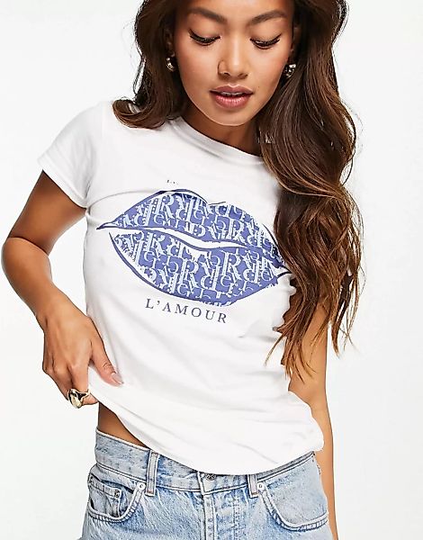 River Island – T-Shirt in Weiß mit „L'Amour“- und Lippen-Grafikprint günstig online kaufen