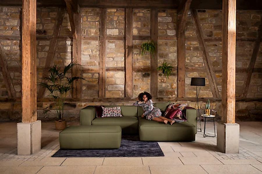 W.SCHILLIG Ecksofa »around-the-block« inklusive Hocker, mit eleganter Biese günstig online kaufen