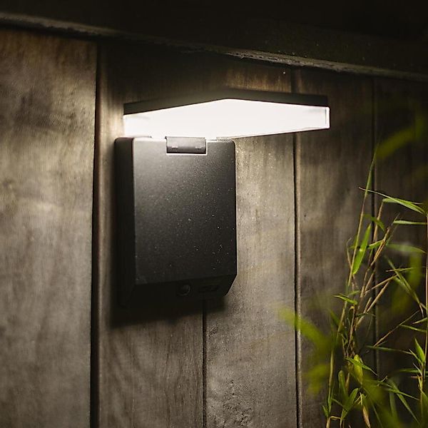 LED Solar Wandleuchte Moze in Schwarz-matt 8W 1000lm IP44 mit Bewegungsmeld günstig online kaufen