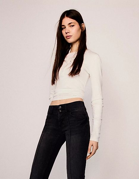 Bershka Bootcut-Jeans Mit Tiefem Bund Damen 38 Schwarz günstig online kaufen