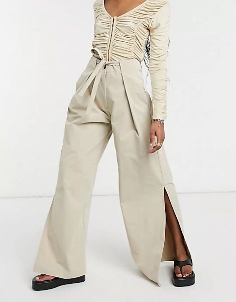 Ghospell – Beige Hose mit weitem Bein, Paperbag-Taille, Zierfalten und gesc günstig online kaufen
