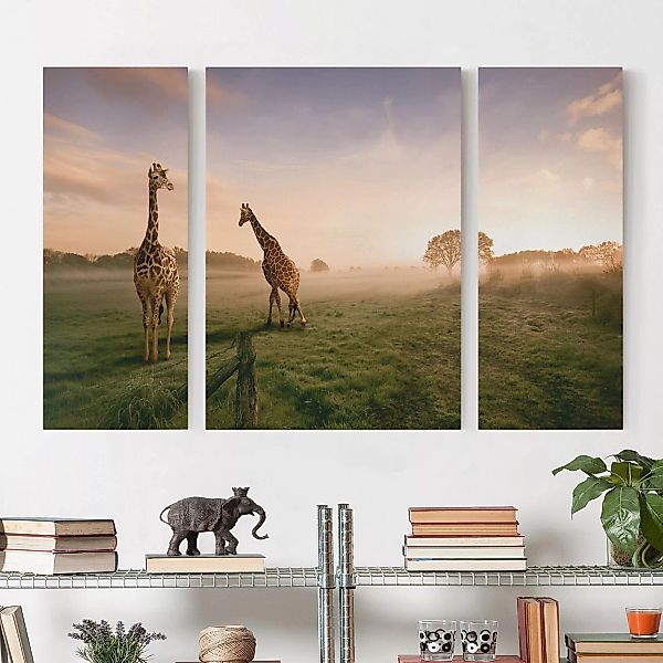 3-teiliges Leinwandbild Tiere - Querformat Surreal Giraffes günstig online kaufen