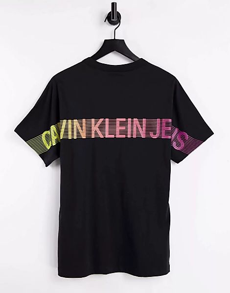Calvin Klein Jeans – T-Shirt mit Logo und Farbverlauf in Schwarz günstig online kaufen