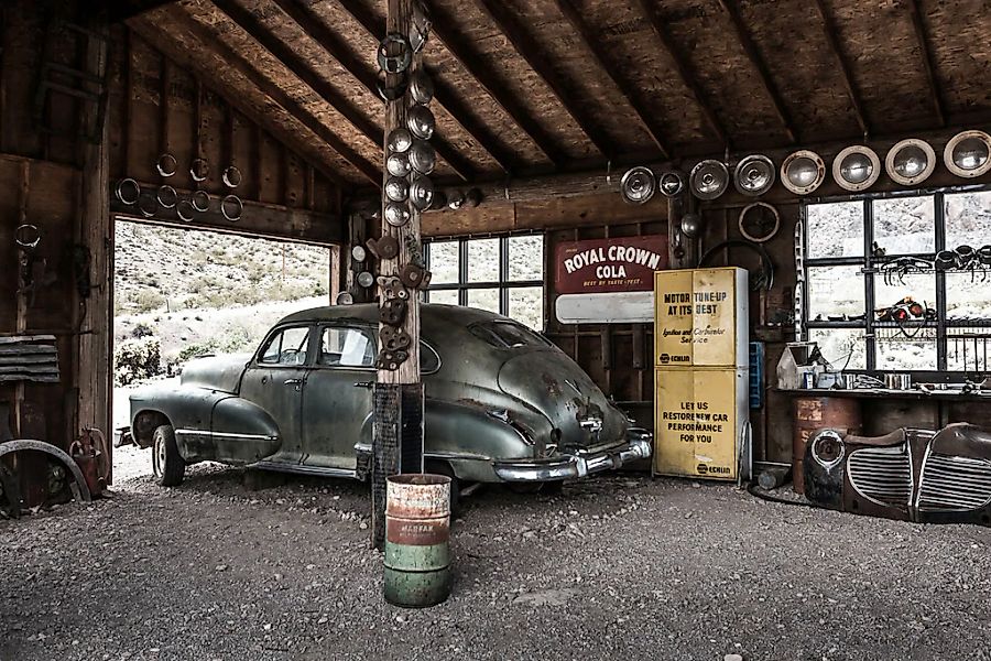 Papermoon Fototapete "Altes Auto" günstig online kaufen