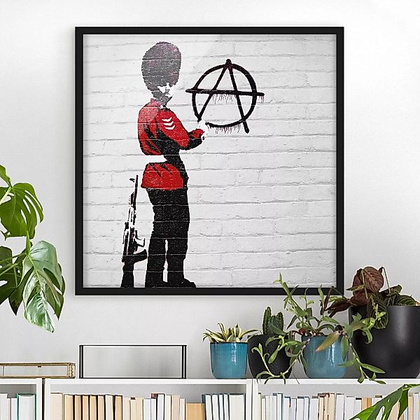 Bild mit Rahmen Anarchist Soldier - Brandalised ft. Graffiti by Banksy günstig online kaufen