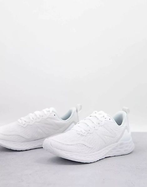 New Balance – Fresh Foam Tempo – Lauf-Sneaker in Weiß günstig online kaufen