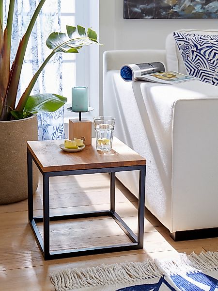 Home affaire Couchtisch "Voorst", aus massiver Eiche und Metallgestell günstig online kaufen