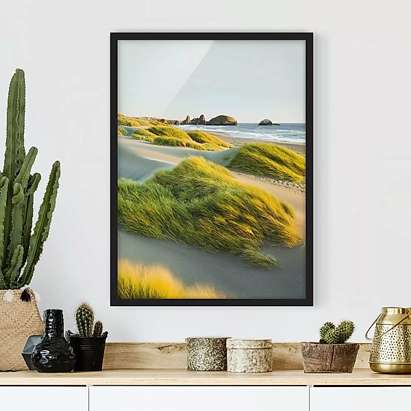 Bild mit Rahmen Strand - Hochformat Dünen und Gräser am Meer günstig online kaufen