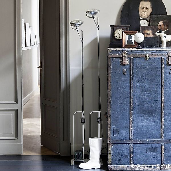 FLOS Toio Design-Stehleuchte Gx16d-LED weiß günstig online kaufen