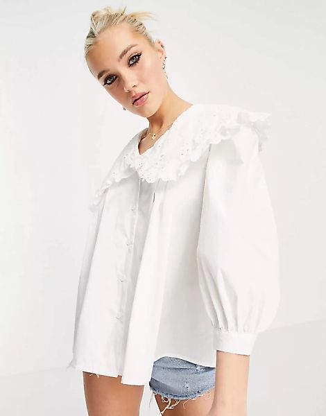 New Look – Hemd mit Kragen mit gesticktem Lochmuster in Weiß günstig online kaufen