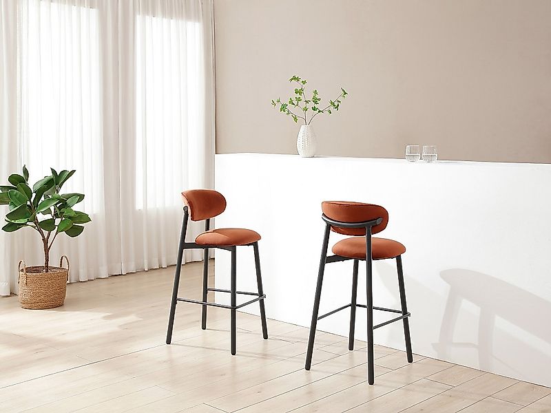 Set aus 2 Hockern aus Samt & Metall – Terrakotta – LAKABI günstig online kaufen