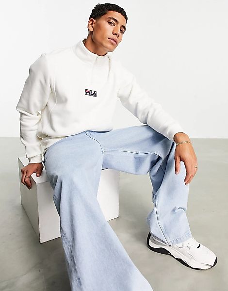 Fila – Sweatshirt in Ecru mit kurzem Reißverschluss und Logo-Weiß günstig online kaufen