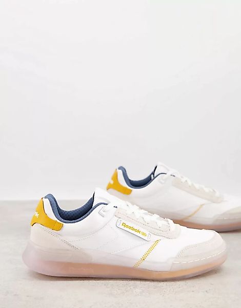 Reebok – Club C Legacy – Sneaker in Weiß und Orange günstig online kaufen