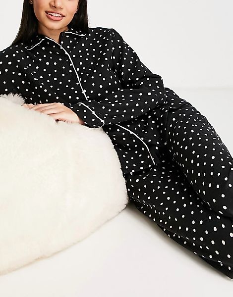 Monki – Pyjama aus Hemd und Hose in Schwarz mit Punktemuster günstig online kaufen