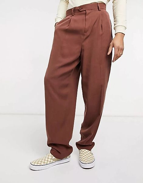 ASOS DESIGN – Schmale, elegante Hose mit hoher Taille aus Twill-Braun günstig online kaufen