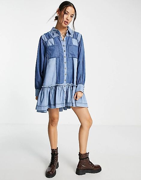 Free People – Sun Burst – Kurzes Patchwork-Jeanskleid in Blau günstig online kaufen