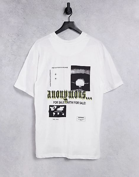 Night Addict – T-Shirt mit „Anonymous“-Rückenprint in Weiß günstig online kaufen