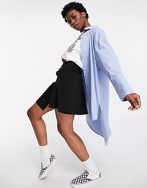 Topshop – Lang geschnittenes, gestreiftes Hemd in Blau und Rosa günstig online kaufen