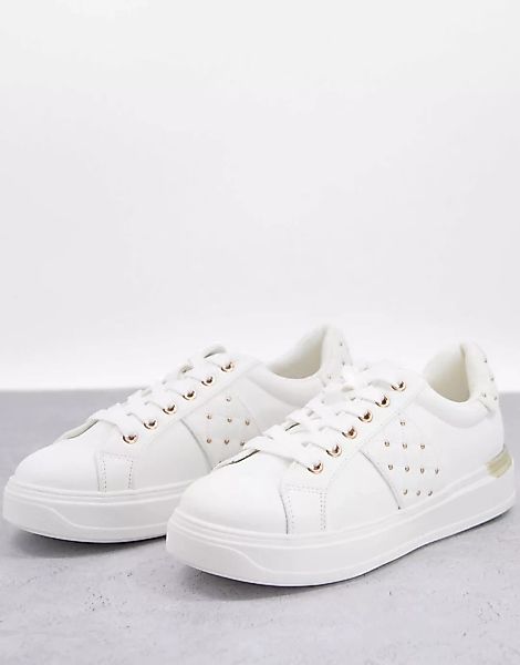 New Look ‑ Gesteppte Sneaker in Weiß mit dicker Sohle und Nieten günstig online kaufen